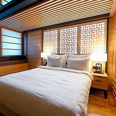 Hanami Design ホテル 4*